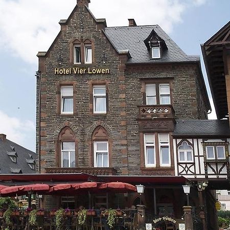 Hotel Vier Loewen Трабен-Трарбах Екстериор снимка